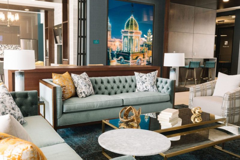4400 Washington interior