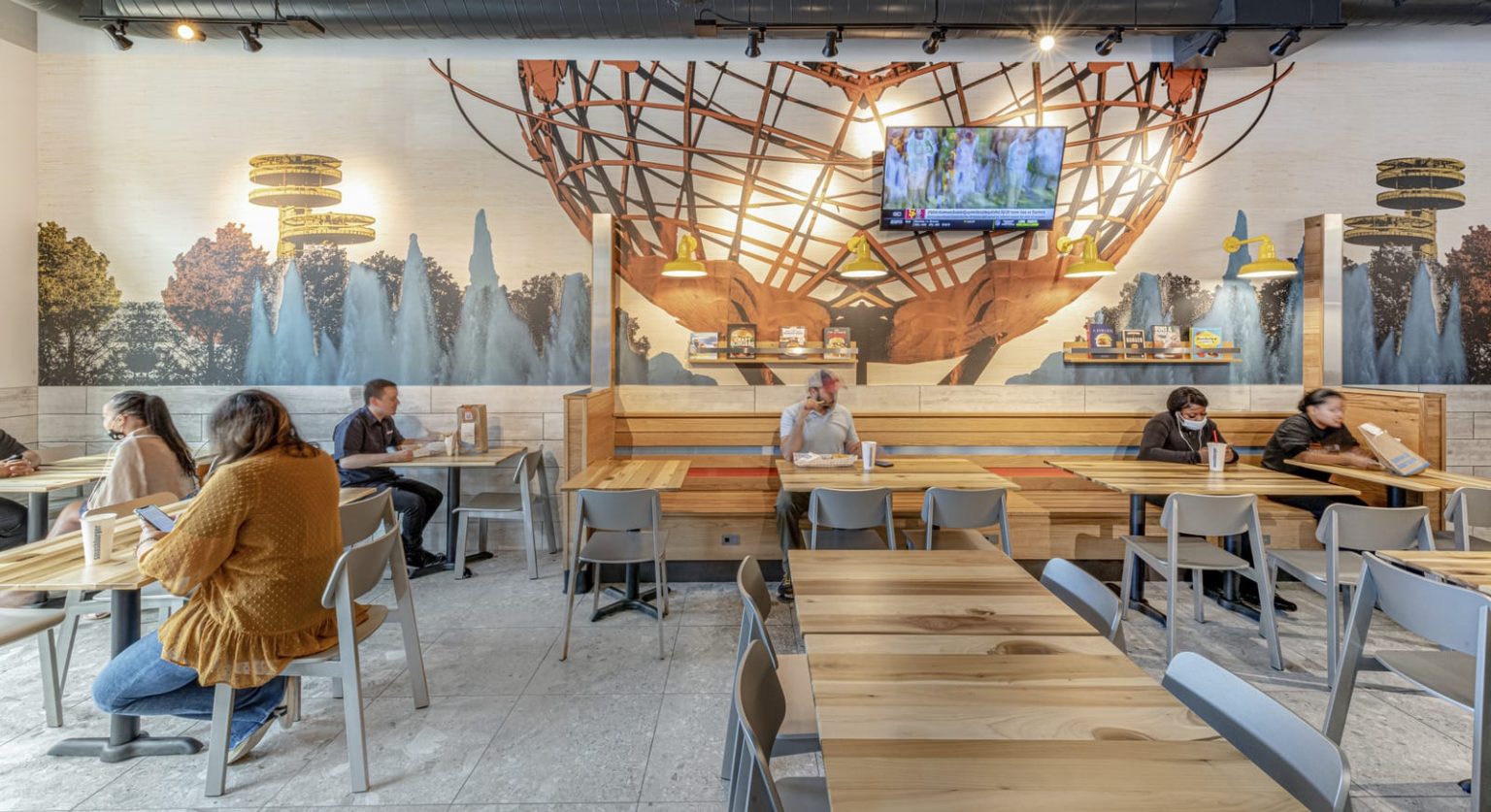 Innovative FastCasual Restaurant Design & Branding for Smashburger by